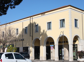  edificio presidenziale della Banca Popolare di Aprilia